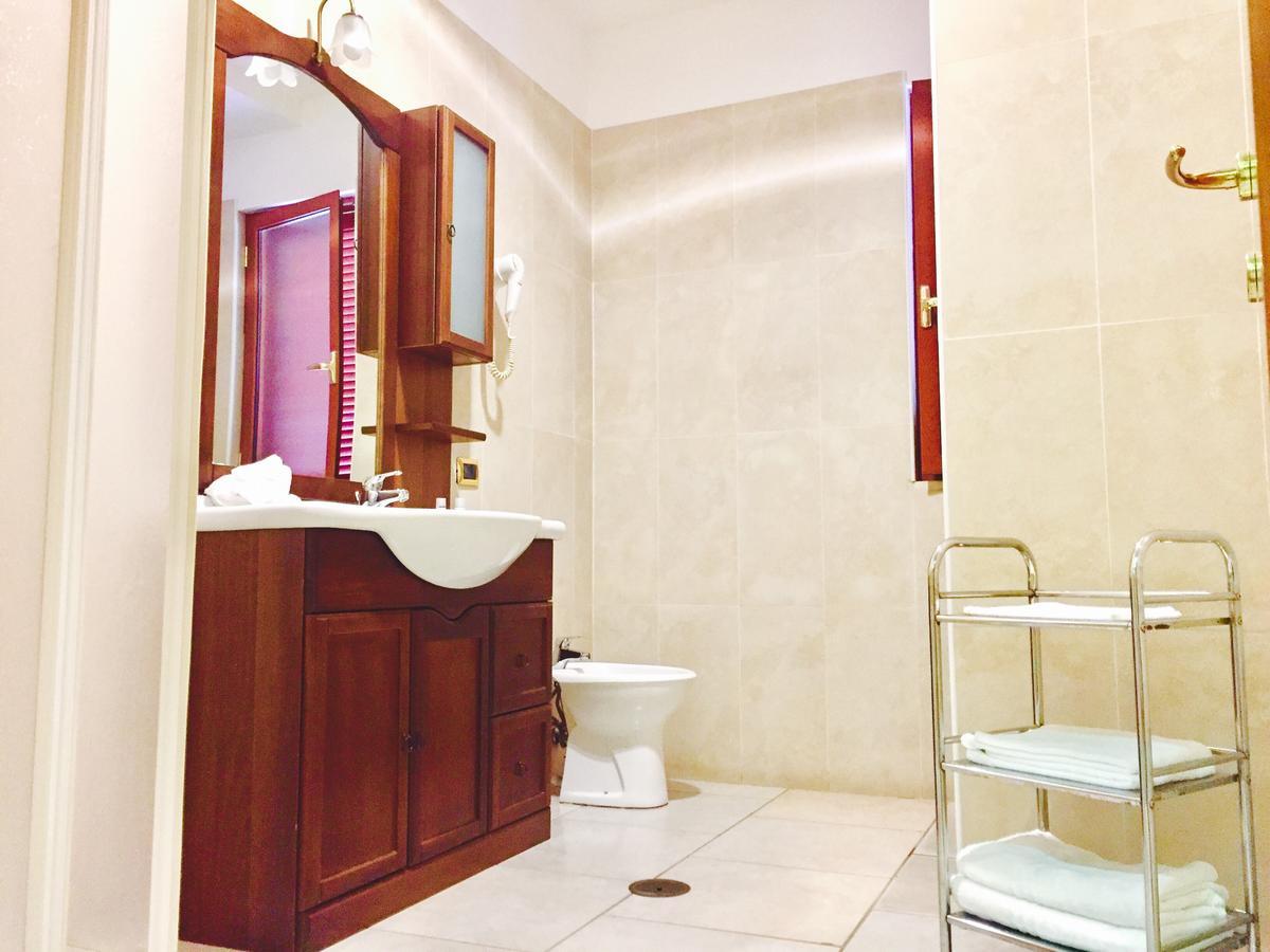 La Fontanina Hotel Giugliano In Campania Kültér fotó